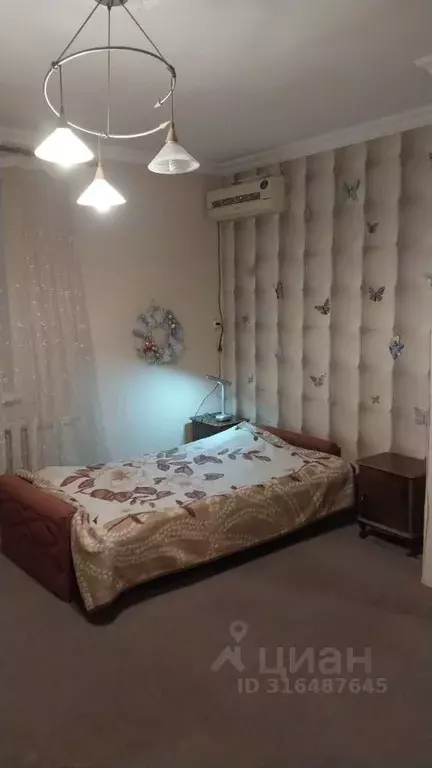 1-к кв. Волгоградская область, Волгоград Авиаторская ул., 5 (46.0 м) - Фото 0