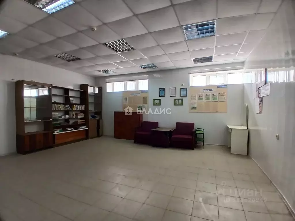 Помещение свободного назначения в Краснодарский край, Ейск ул. ... - Фото 1