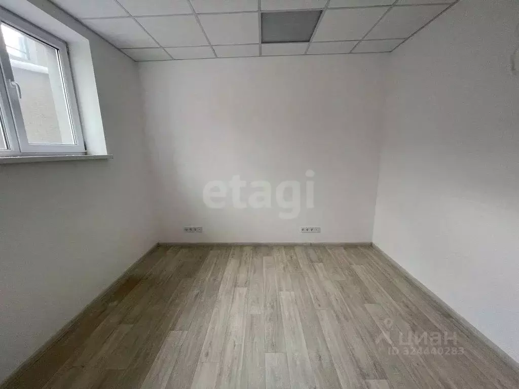 Офис в Крым, Симферополь ул. Генерала Родионова (21 м) - Фото 1