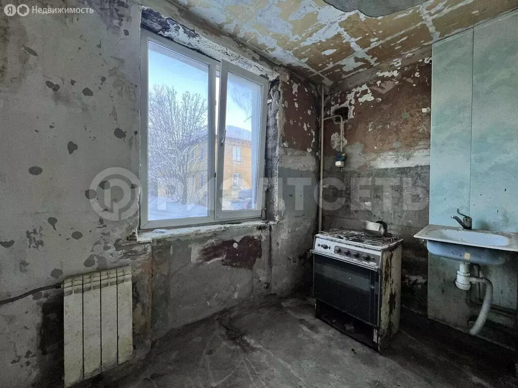 2-комнатная квартира: Мурманск, улица Полухина, 16 (44 м) - Фото 0