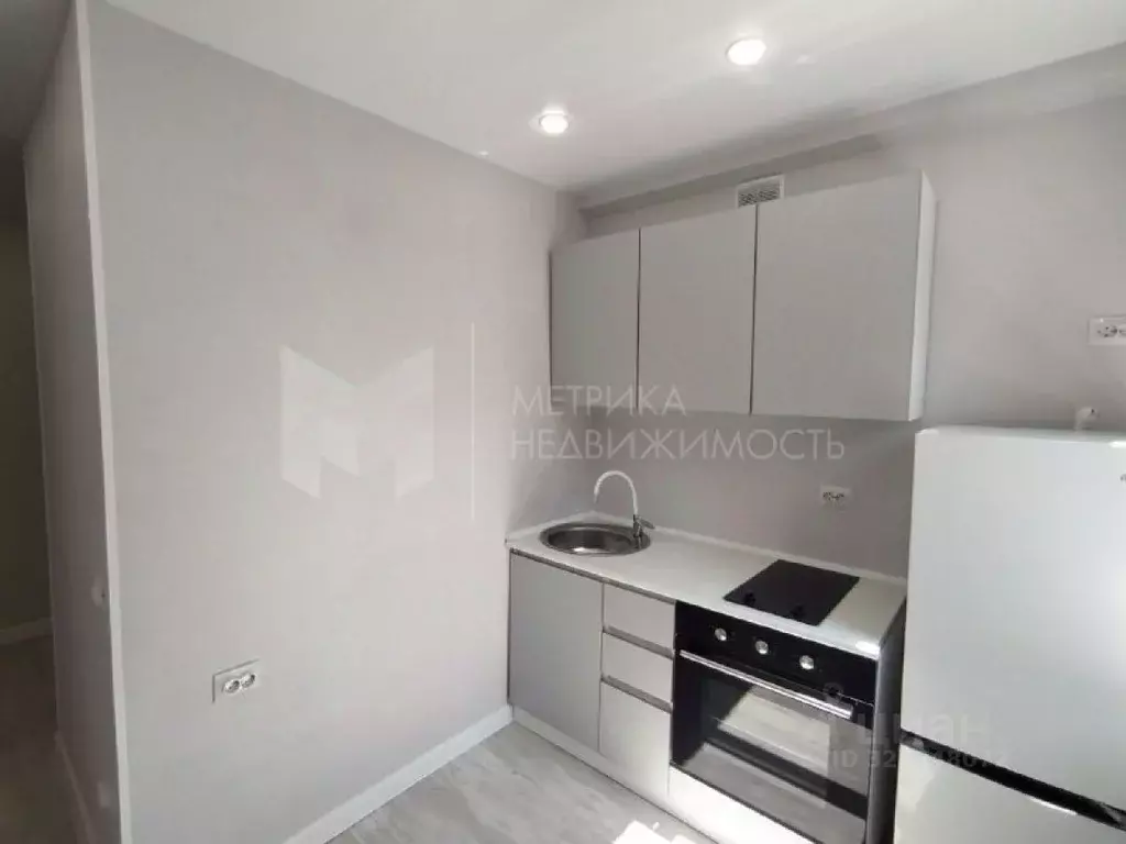 1-к кв. Тюменская область, Тюмень Олимпийская ул., 42 (28.7 м) - Фото 1