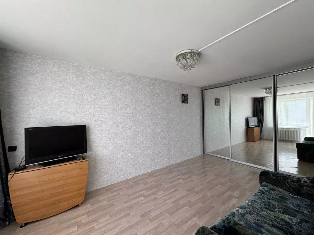 1-к кв. Иркутская область, Иркутск ул. Ивана Кочубея, 17 (35.0 м) - Фото 0