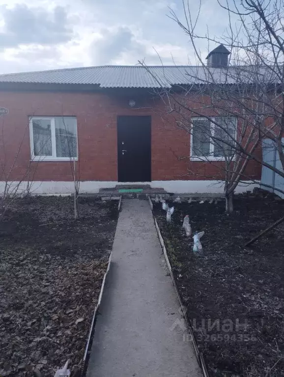 Дом в Самарская область, Ставропольский район, с. Ягодное пер. 8-й ... - Фото 1