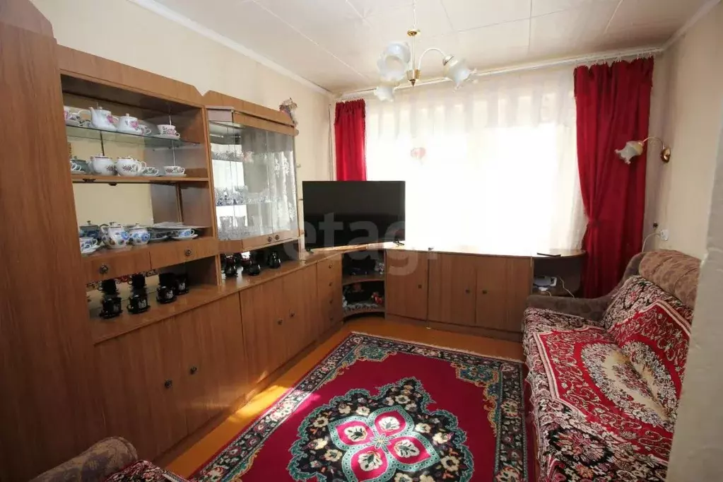 2-к кв. Вологодская область, Шексна рп, Барбач мкр пер. Путейский, 6 ... - Фото 1