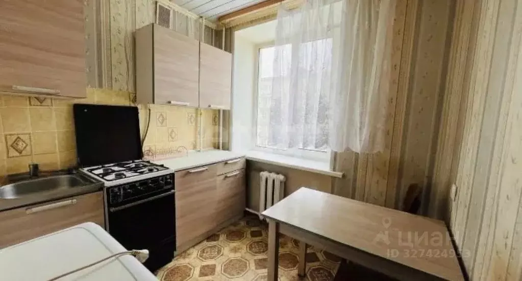 2-к кв. Ленинградская область, Кириши Волховская наб., 6 (41.7 м) - Фото 1