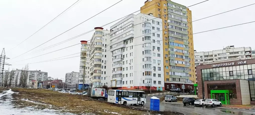 2-к кв. Белгородская область, Белгород ул. Есенина, 8 (50.9 м) - Фото 0