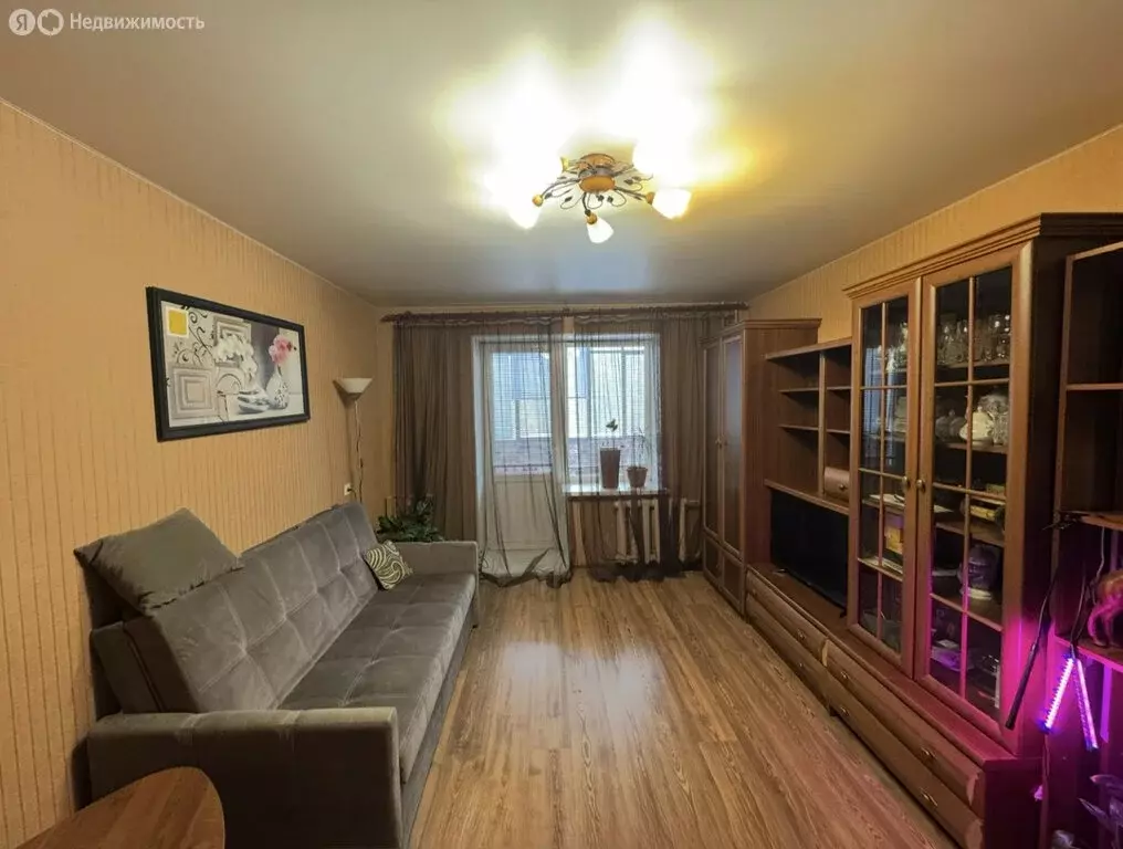 2-комнатная квартира: Полевской, микрорайон Зелёный Бор-2, 33 (48.5 м) - Фото 1