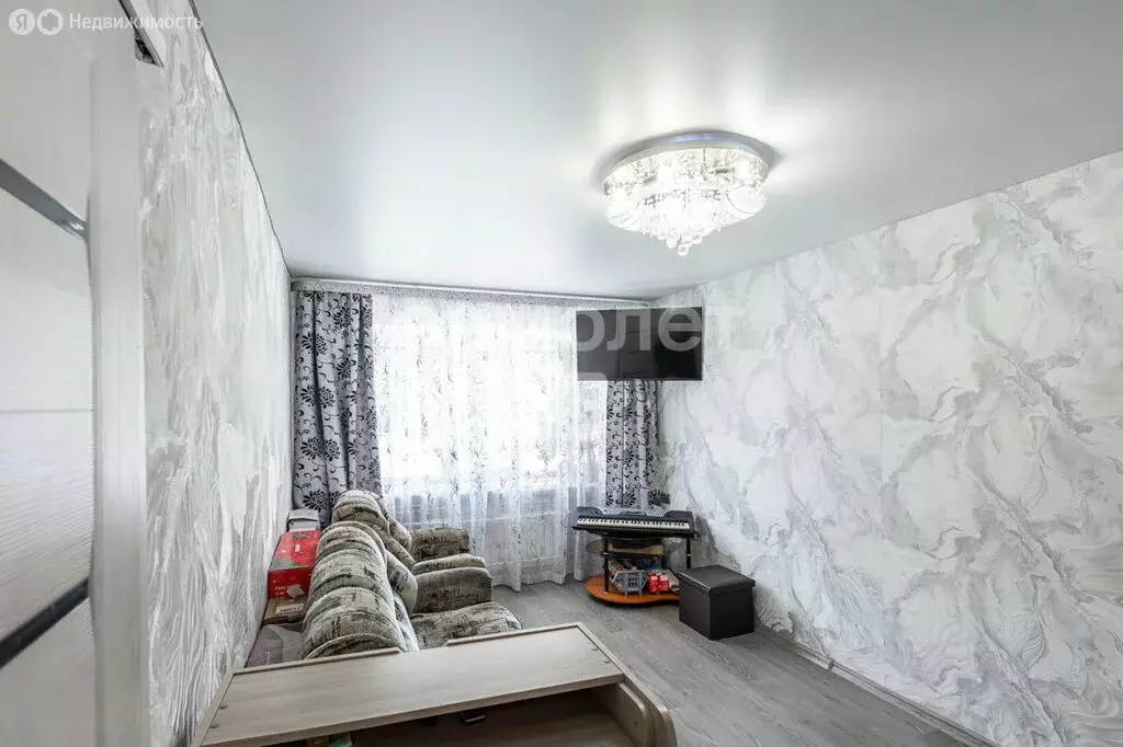 2-комнатная квартира: Омск, улица Маяковского, 87А (42.3 м) - Фото 1