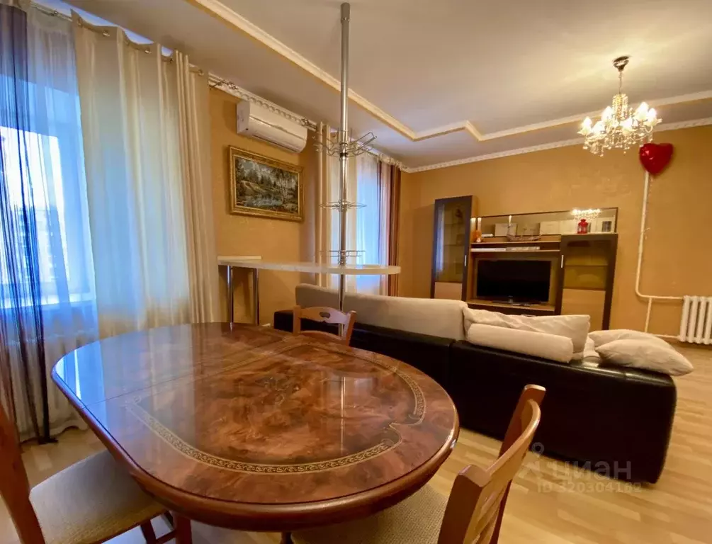 2-к кв. Татарстан, Казань ул. Адоратского, 1 (80.0 м) - Фото 0