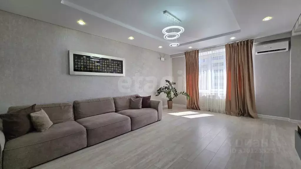 2-к кв. Марий Эл, Йошкар-Ола пл. Революции, 5 (74.6 м) - Фото 1