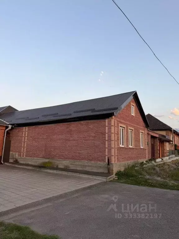 Дом в Северная Осетия, Алагир ул. Льва Толстого, 14 (150 м) - Фото 2