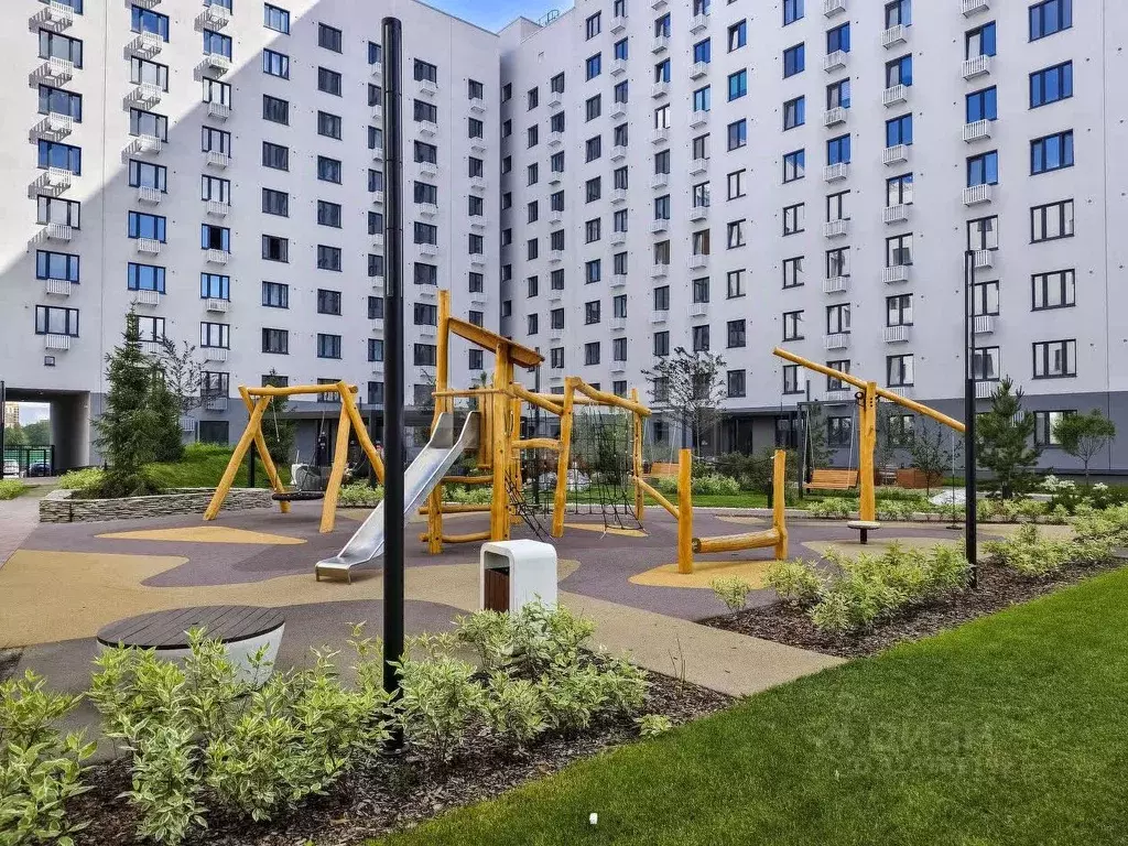 3-к кв. Тюменская область, Тюмень Новгородская ул., 14 (86.0 м) - Фото 1