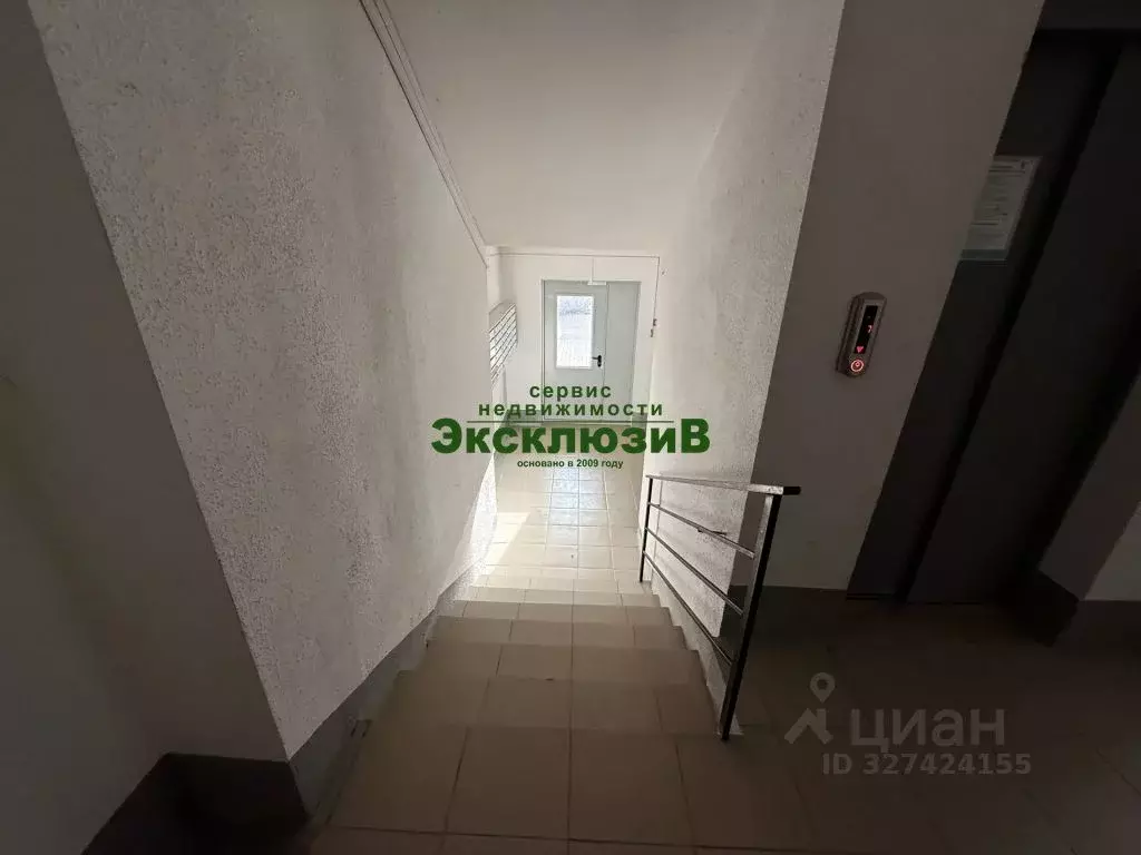 1-к кв. Севастополь ул. Степаняна, 9А (49.6 м) - Фото 2