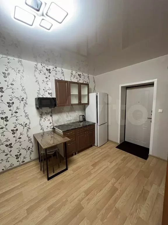Комната 18 м в 5-к., 3/5 эт. - Фото 0