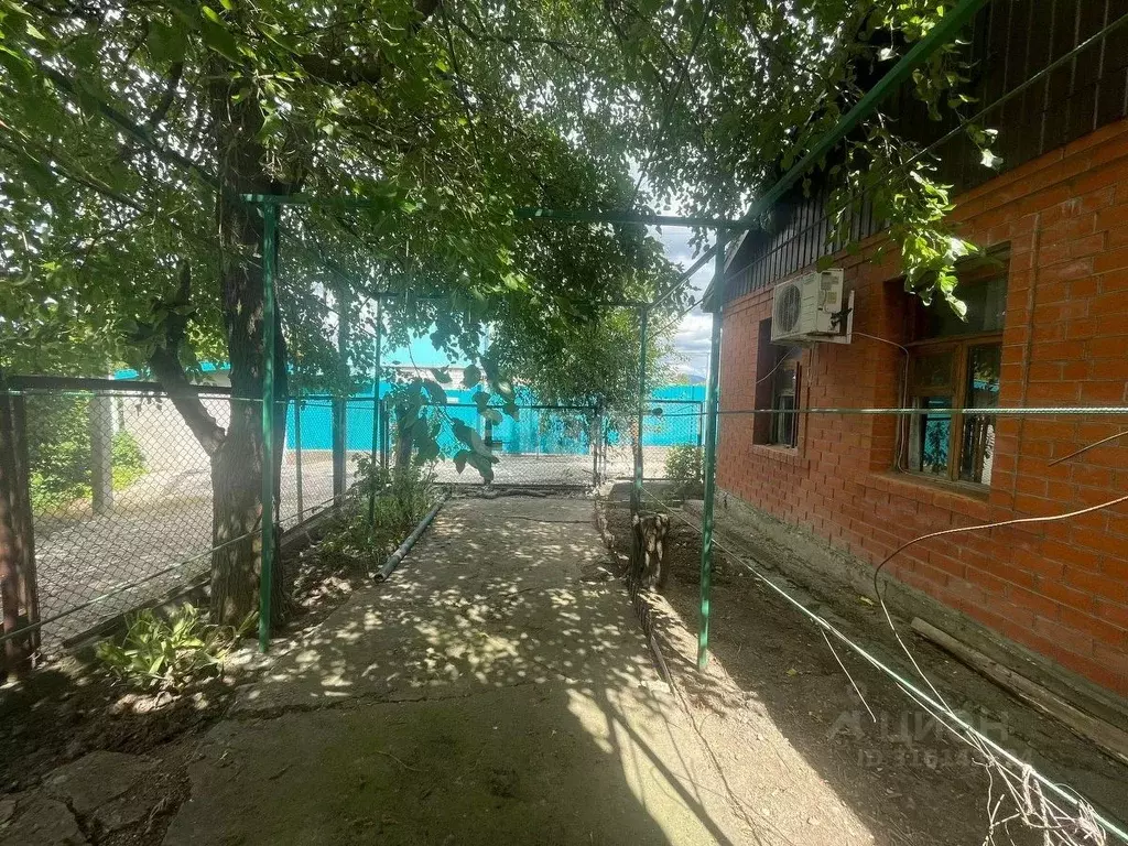 Дом в Краснодарский край, Новороссийск ул. Сулеймана Стальского (50 м) - Фото 0