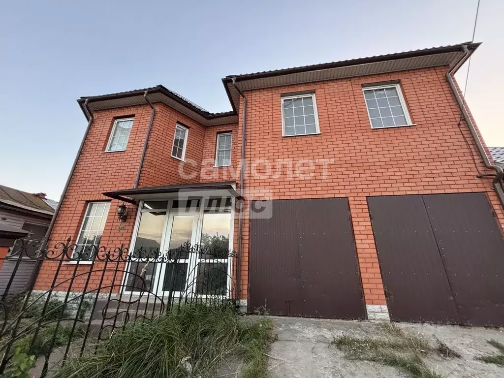 Дом в Курская область, Курск ул. Верхняя Казацкая, 74 (234 м) - Фото 1