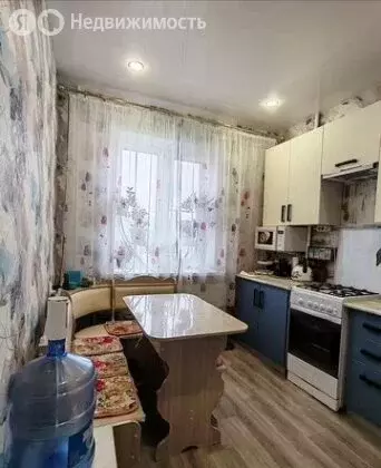 3-комнатная квартира: Ухта, Социалистическая улица, 9 (67.6 м) - Фото 2
