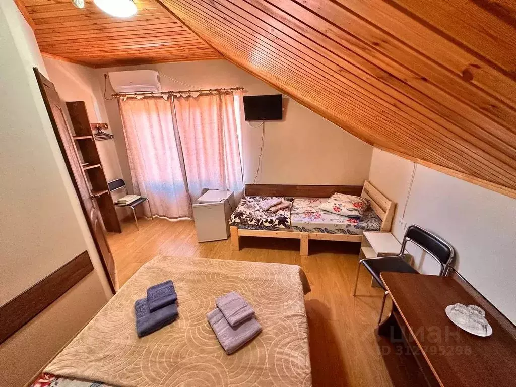 Комната Краснодарский край, Сочи Магнитогорская ул., 23/48 - Фото 1