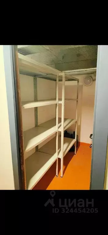 Гараж в Москва Красноказарменная ул., 15к1 (4 м) - Фото 2