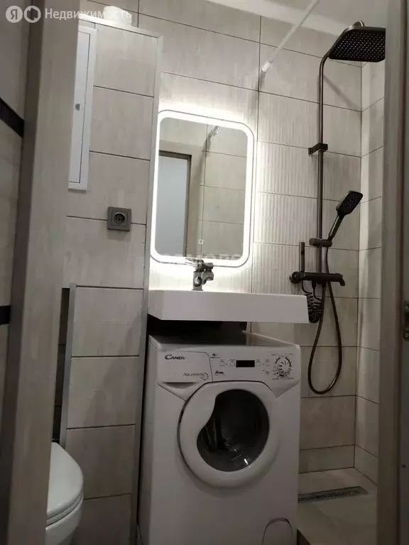Квартира-студия: Москва, улица Адмирала Макарова, 37к2 (10 м) - Фото 1