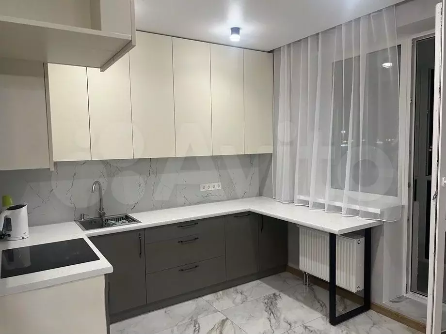 2-к. квартира, 65 м, 8/18 эт. - Фото 0