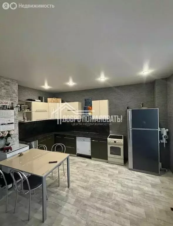 3-комнатная квартира: Абакан, улица Торосова, 7к1 (67 м) - Фото 1
