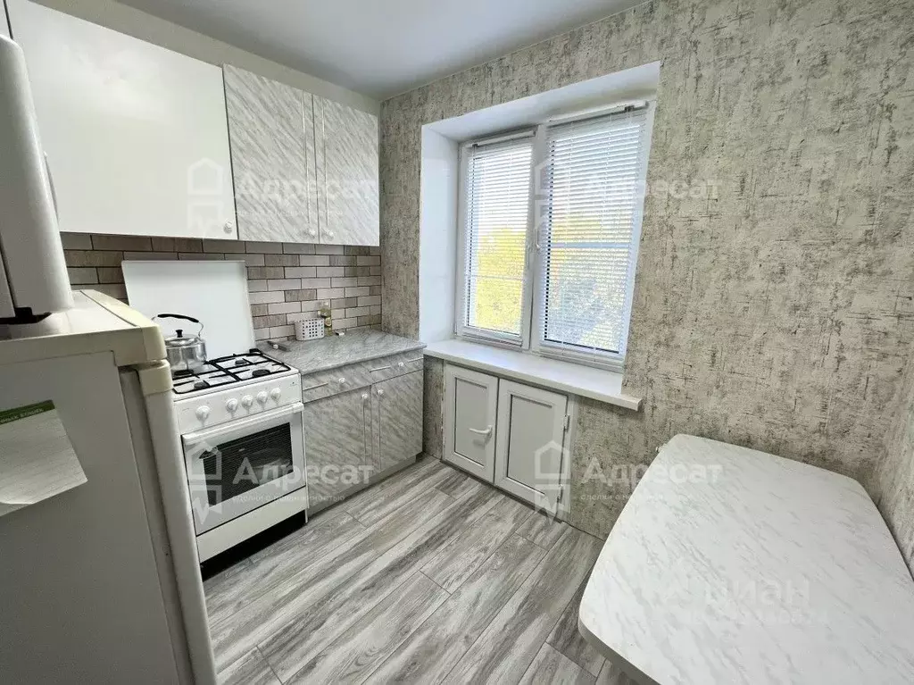 2-к кв. Волгоградская область, Волгоград ул. Германа Титова, 7 (46.0 ... - Фото 2