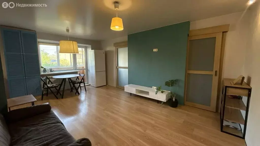 2-комнатная квартира: Екатеринбург, улица Бажова, 76 (43.8 м) - Фото 2