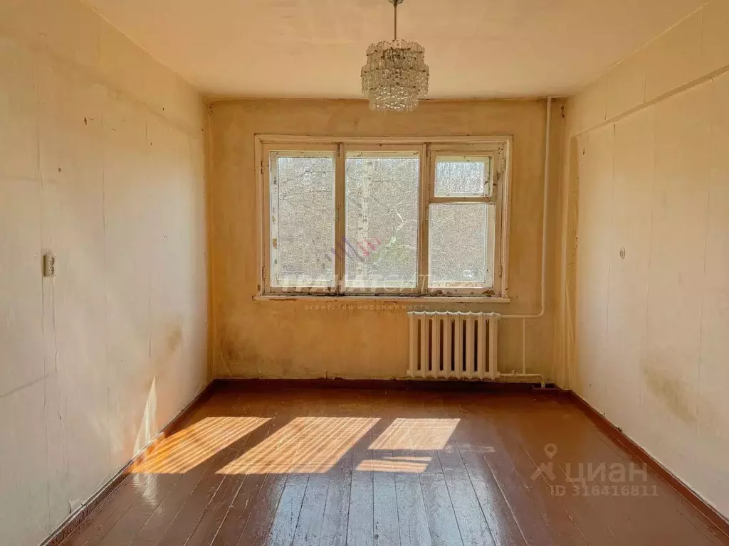 3-к кв. Омская область, Омск ул. 75-й Гвардейской Бригады, 16 (63.9 м) - Фото 0