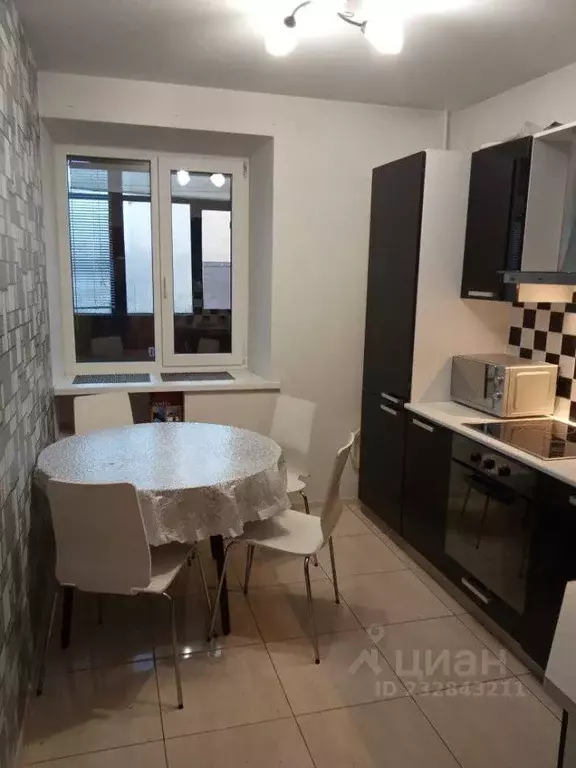 2-к кв. Тюменская область, Тюмень ул. Седова, 19 (50.0 м) - Фото 2