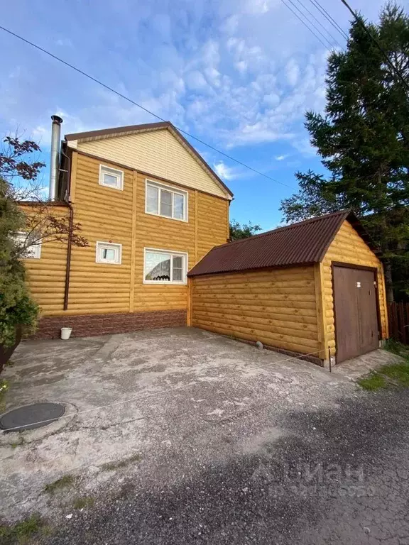 Дом в Красноярский край, Красноярск городской округ, пос. Солонцы  ... - Фото 1