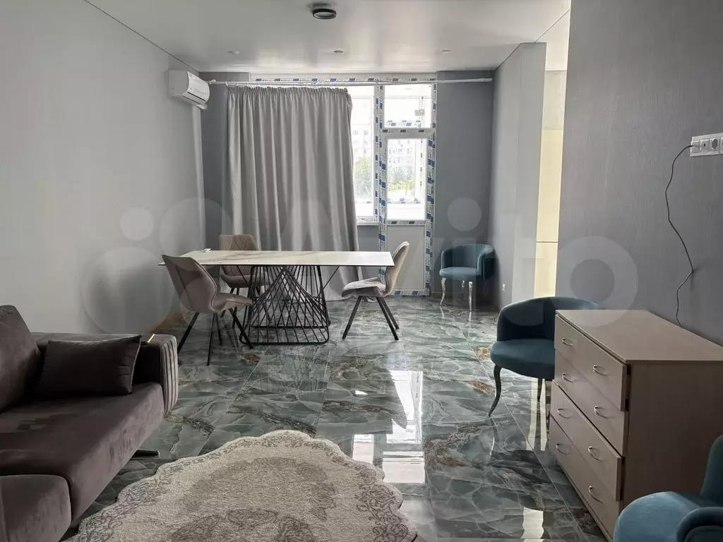 2-к. квартира, 70 м, 3/9 эт. - Фото 0