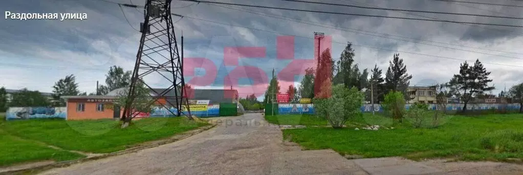 База с коммуникациями: 2225.3 м зданий и 18 273 м - Фото 1
