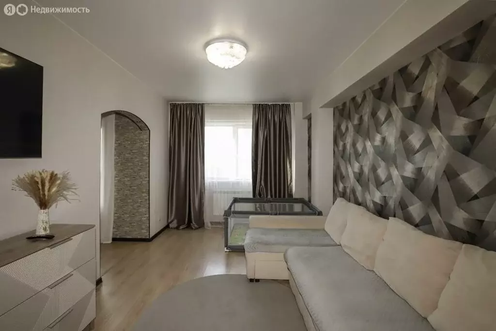 3-комнатная квартира: Иркутск, бульвар Рябикова, 98 (77 м) - Фото 0