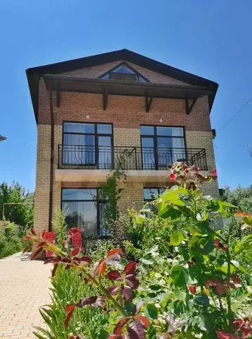 Дом 230 м на участке 7 сот. - Фото 0