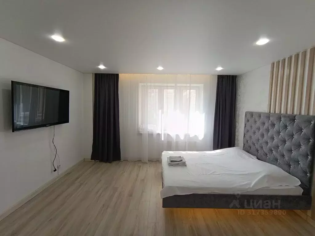 2-к кв. Красноярский край, Красноярск ул. Алексеева, 17 (85.0 м) - Фото 1