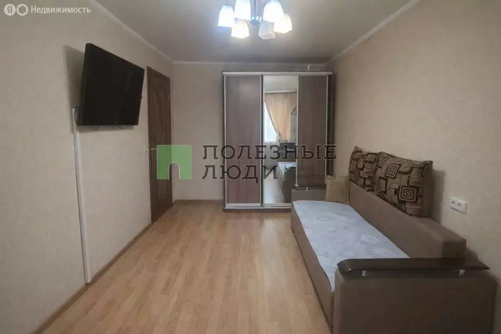 3-комнатная квартира: Сызрань, проспект 50 лет Октября, 6 (61.5 м) - Фото 1