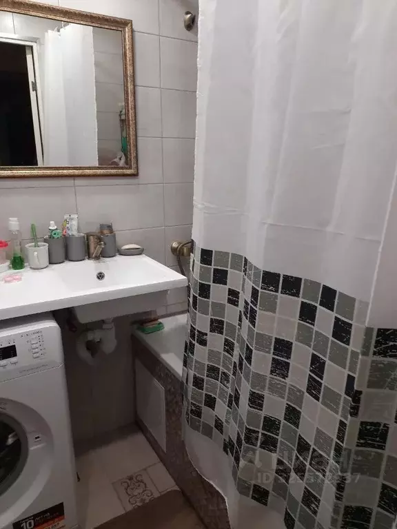 2-к кв. Коми, Сыктывкар просп. Бумажников, 3/16 (54.0 м) - Фото 1