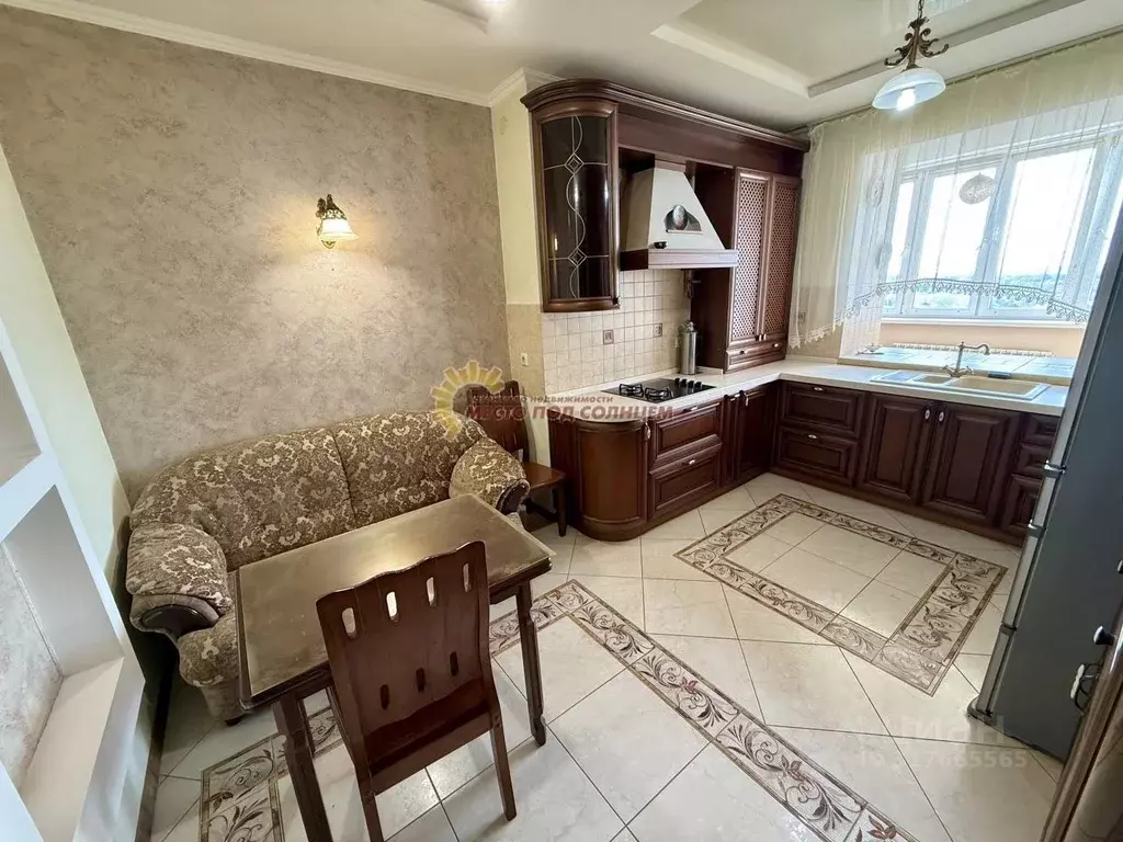 2-к кв. Краснодарский край, Ейск ул. Энгельса, 21/1 (64.0 м) - Фото 0