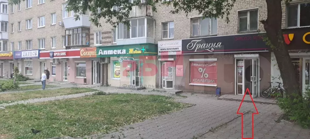 Помещение на трафике у метро - Фото 1