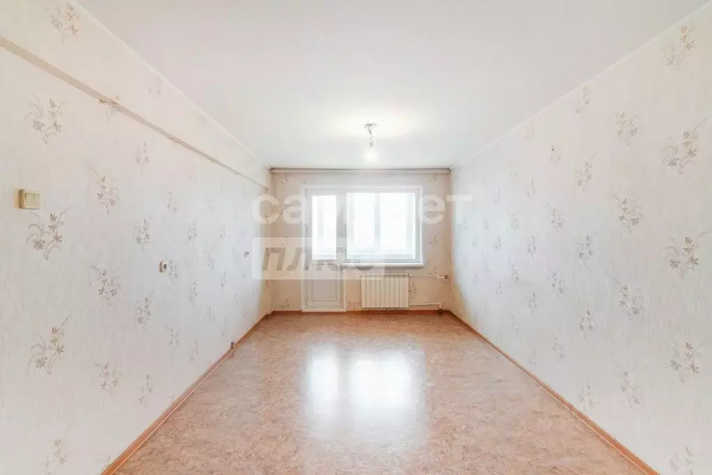 3-к кв. Омская область, Омск ул. Декабристов, 102 (59.0 м) - Фото 1