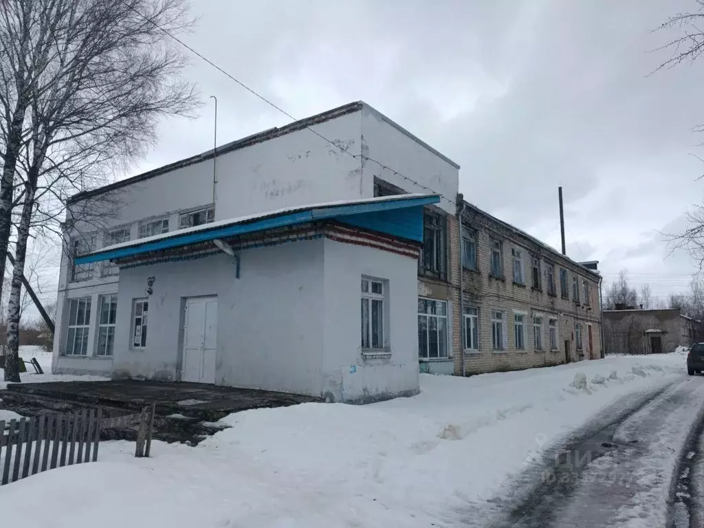 Помещение свободного назначения в Брянская область, Выгоничи рп ул. ... - Фото 1