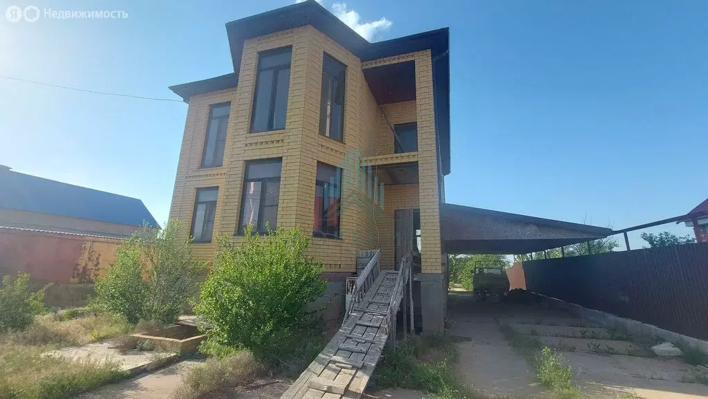 Дом в поселок Трусово, улица Дружбы, 5 (301 м) - Фото 1