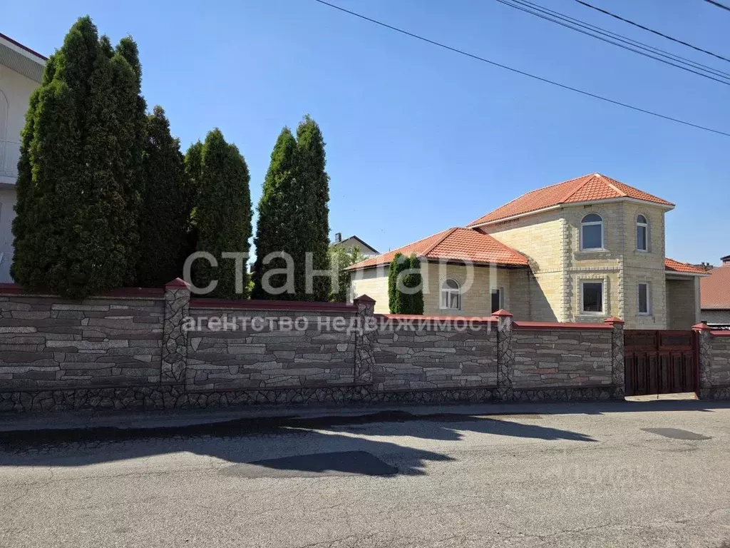 Дом в Ставропольский край, Предгорный муниципальный округ, ... - Фото 1