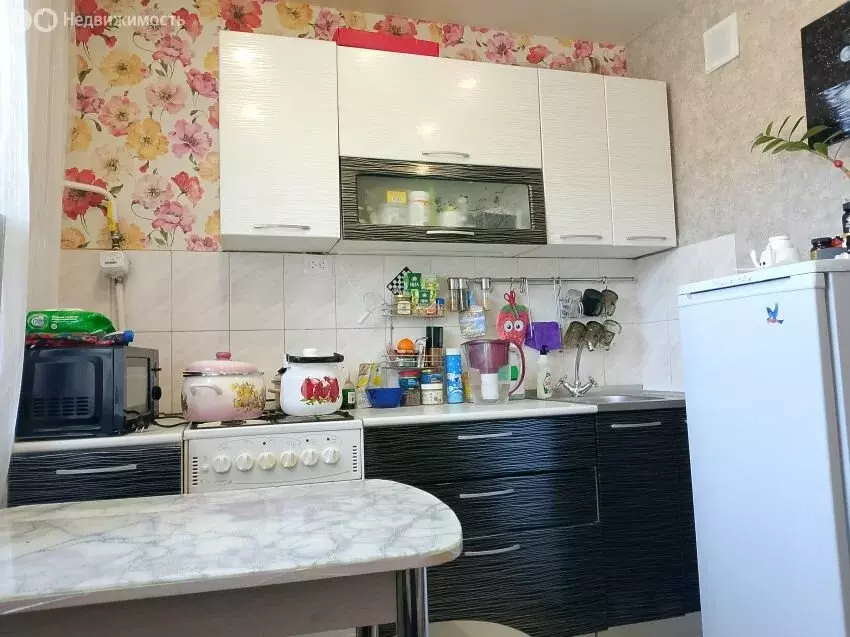 1-комнатная квартира: Курган, жилой район Заозёрный, 6-й микрорайон, ... - Фото 0