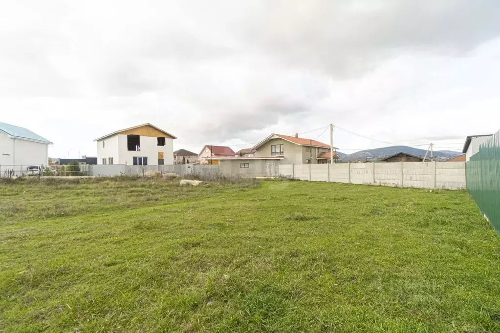 Участок в Севастополь с. Орлиное, ул. Счастливая, 4 (4.0 сот.) - Фото 1