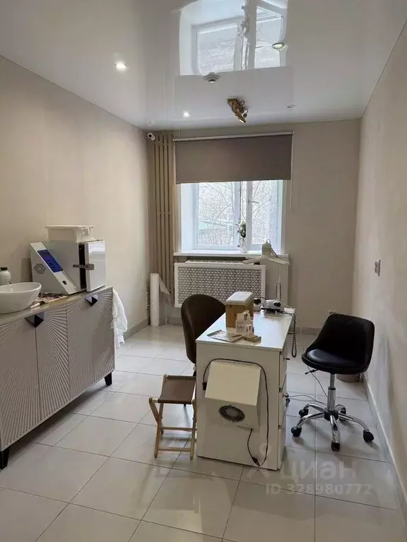 Помещение свободного назначения в Пермский край, Пермь ул. Крисанова, ... - Фото 1