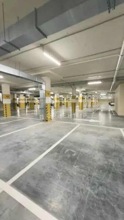 Гараж в Свердловская область, Екатеринбург ул. Нагорная, 16 (15 м) - Фото 1