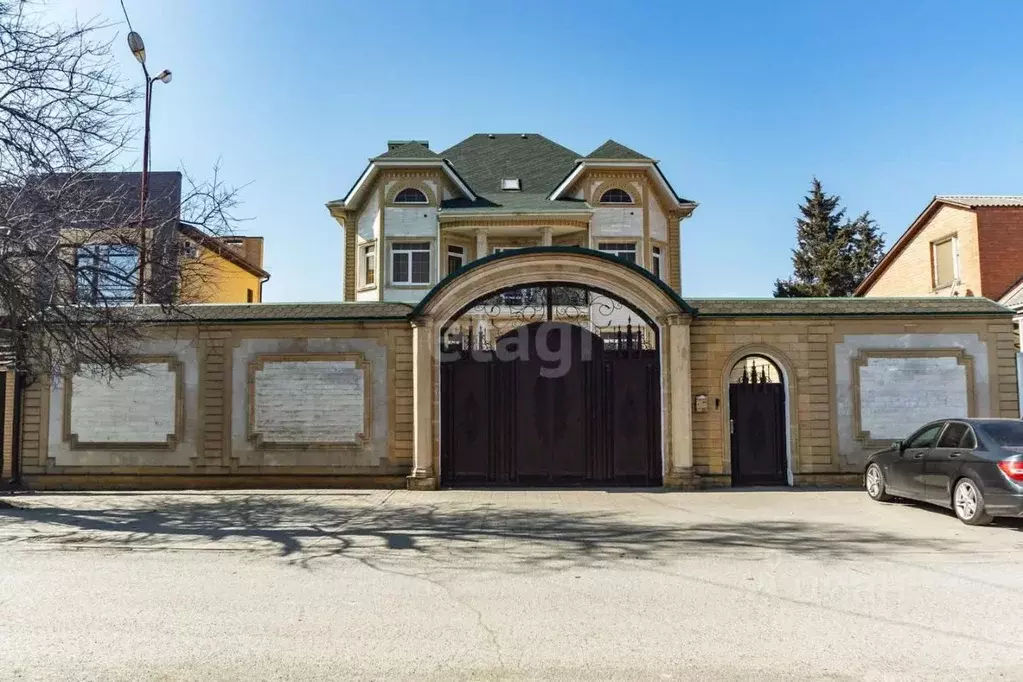 Дом в Ростовская область, Гуково Имени Мичурина СНТ,  (567 м) - Фото 1