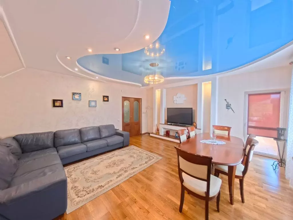 3-к кв. Калининградская область, Калининград Банковская ул., 3А (102.6 ... - Фото 1